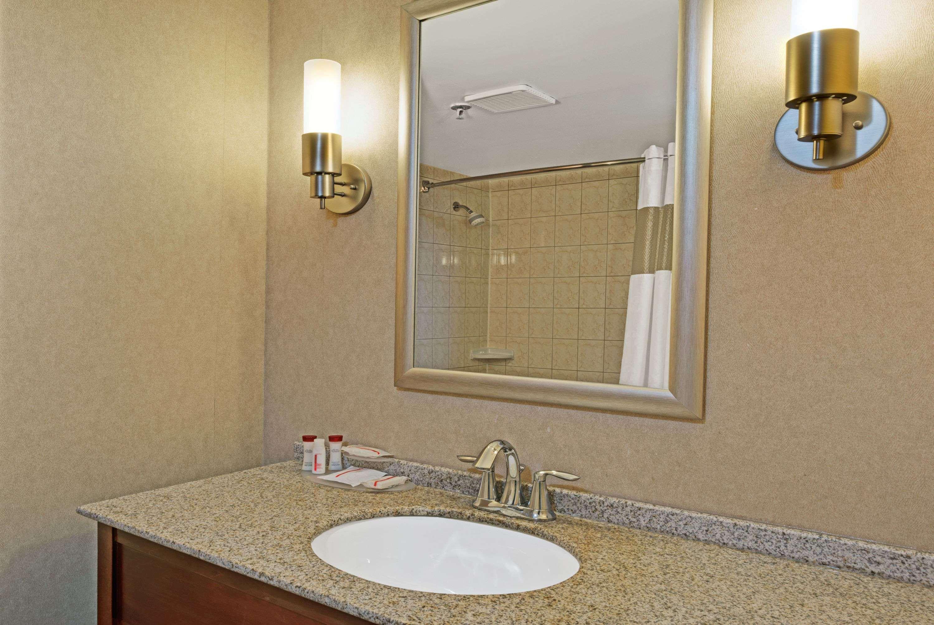 Ramada By Wyndham Niagara Falls/Fallsview Luaran gambar