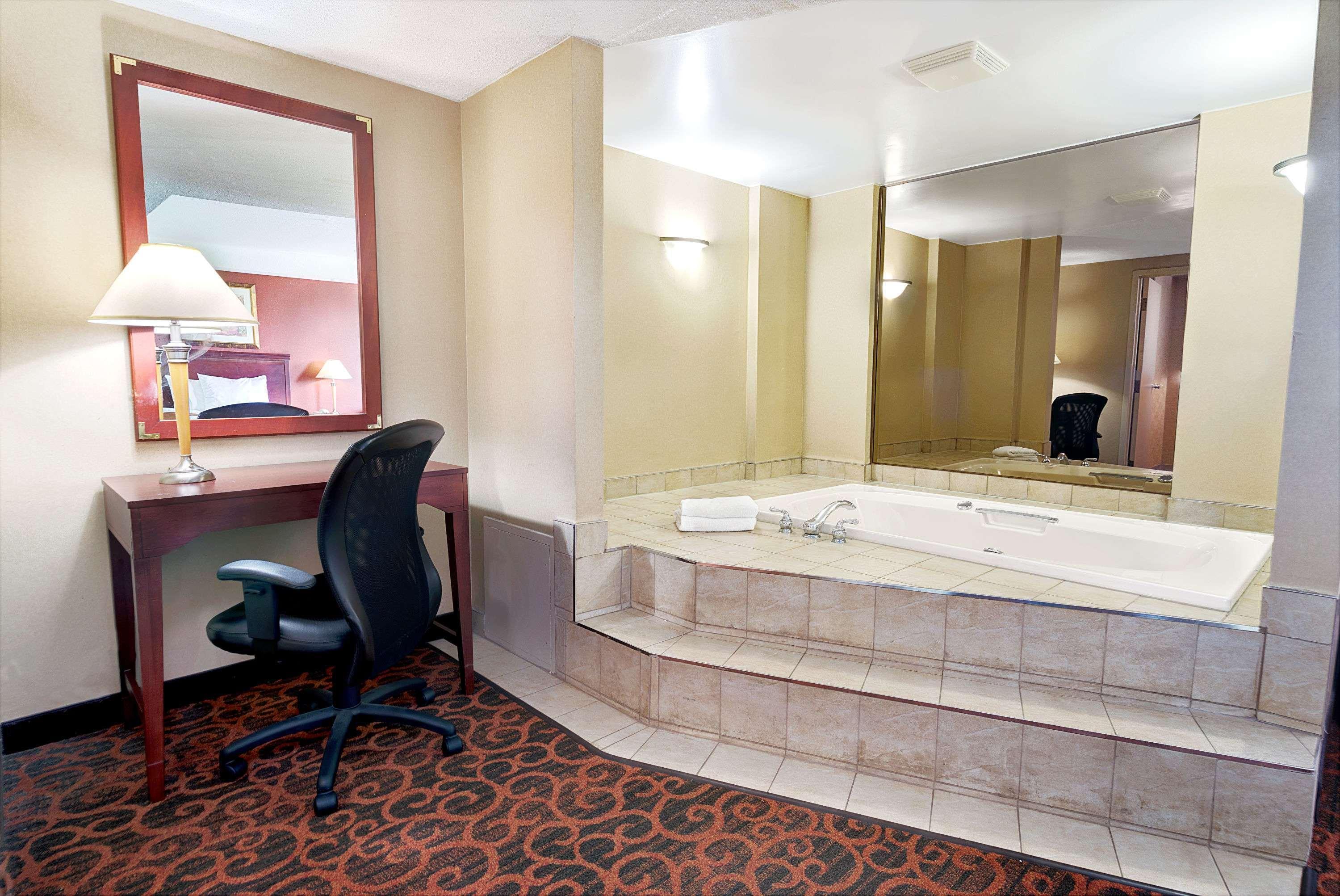 Ramada By Wyndham Niagara Falls/Fallsview Luaran gambar