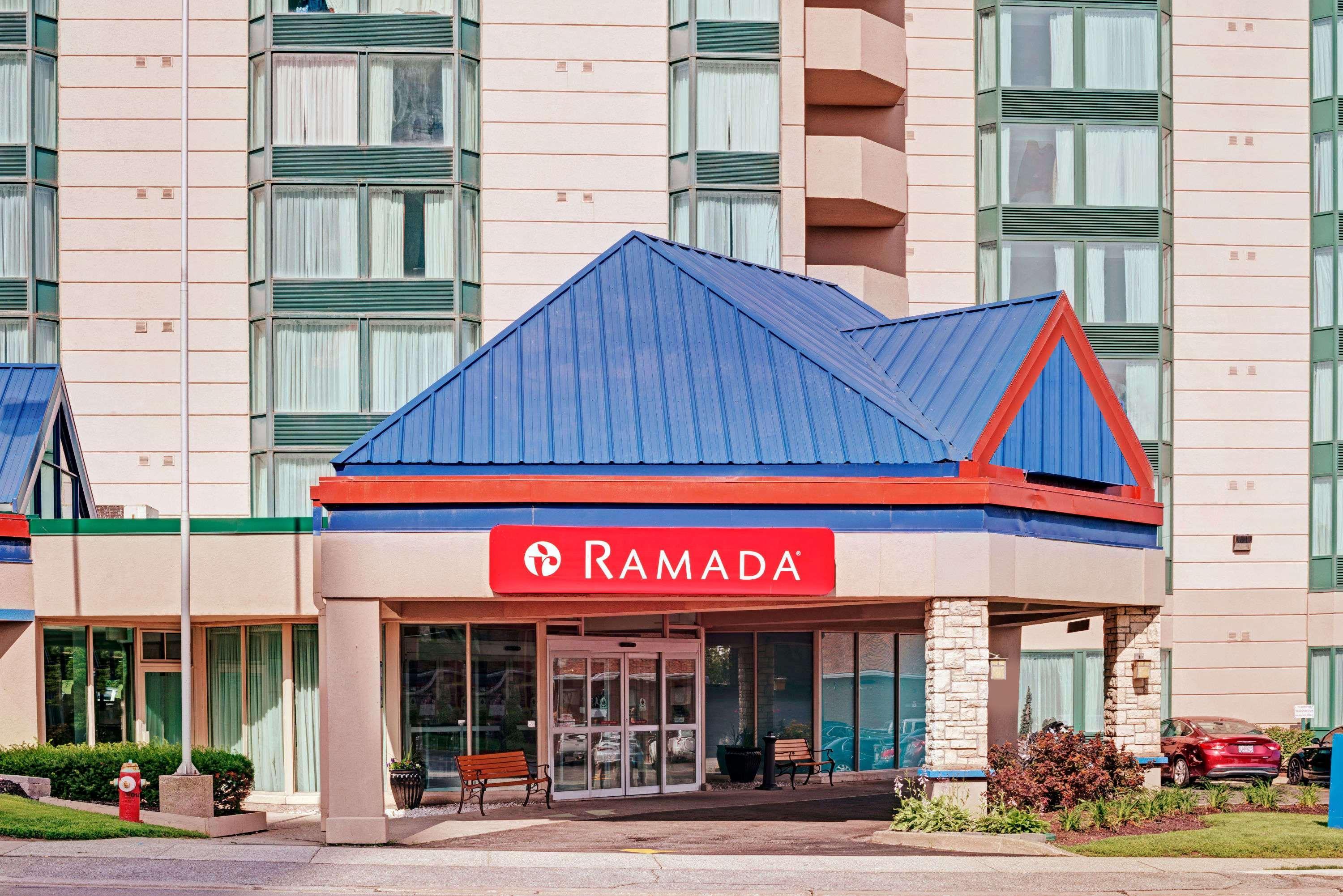 Ramada By Wyndham Niagara Falls/Fallsview Luaran gambar